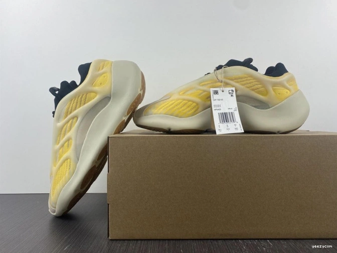 Yeezy 700 V3 Adidas Safflower Mono HP5425 0815